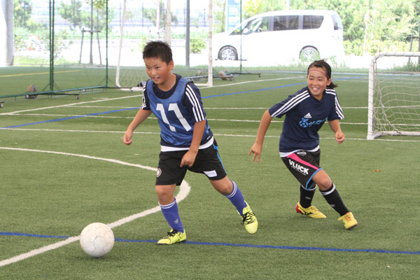 技術指導だけではうまくならない サッカー少年を成長させる４つのステップ サカイク