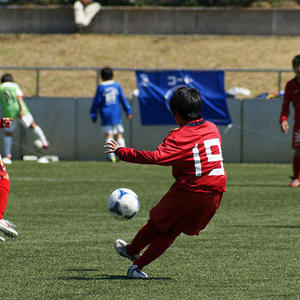 こんな選手は苦労する 少年サッカーで忘れがちな 蹴る技術 サカイク