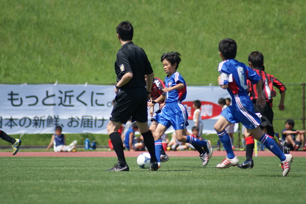 町クラブのお父さんに聞いた 保護者サッカー審判員 の実情とは サカイク