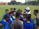 カンボジアにサッカーを！日本人コーチの挑戦