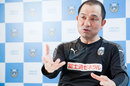 「サッカーを教えていませんか? だから、うまくならないんです」川崎フロンターレ風間八宏監督に学ぶサッカー少年の育て方