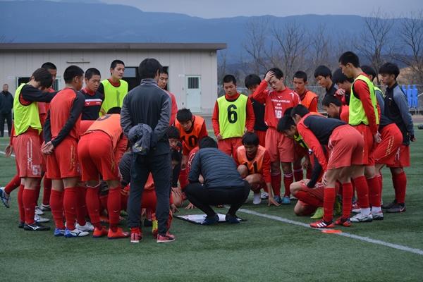 サッカーは一人ではできないから助け合いが大事 選手権常連の矢板中央高校が大事にする サッカーを通じて社会で生きる力 サカイク