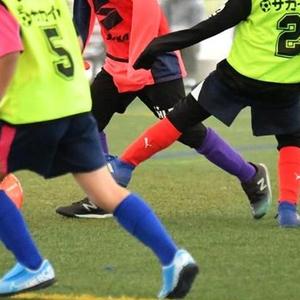 かかとの痛み 腰痛など成長期のサッカー少年が抱える痛みの原因 ポイントは股関節を上手に使える身体作り サカイク