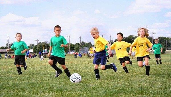 サッカーの練習着の選び方は ピステやキーパーの練習着も解説 サカイク