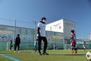 中村憲剛さんがサッカー教室で指導、「正確に止めて蹴る」を実行するために最も大切なものとは