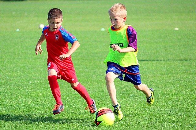 少年 サッカー サイド バック に 選ば れる