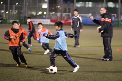 Fcバルセロナと契約の久保建英君 スペインも認めた 状況判断力 と 決定力 サカイク