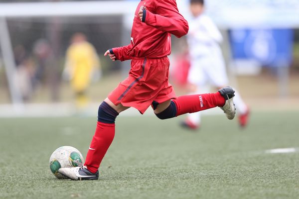 ピアノとサッカー サッカーには音楽 芸術系習い事も効く サカイク