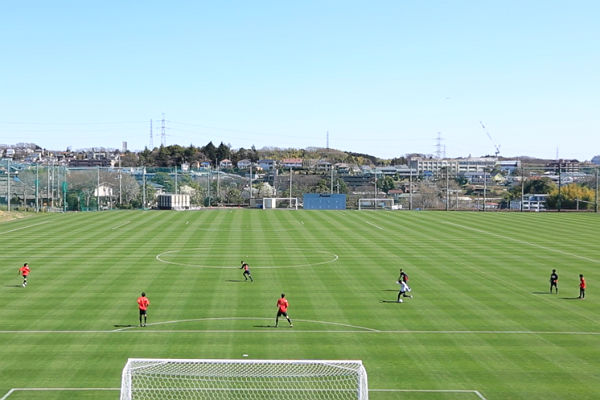 サッカーで 視野が狭い と言われる選手が身に付けるべき２つのポイント サカイク