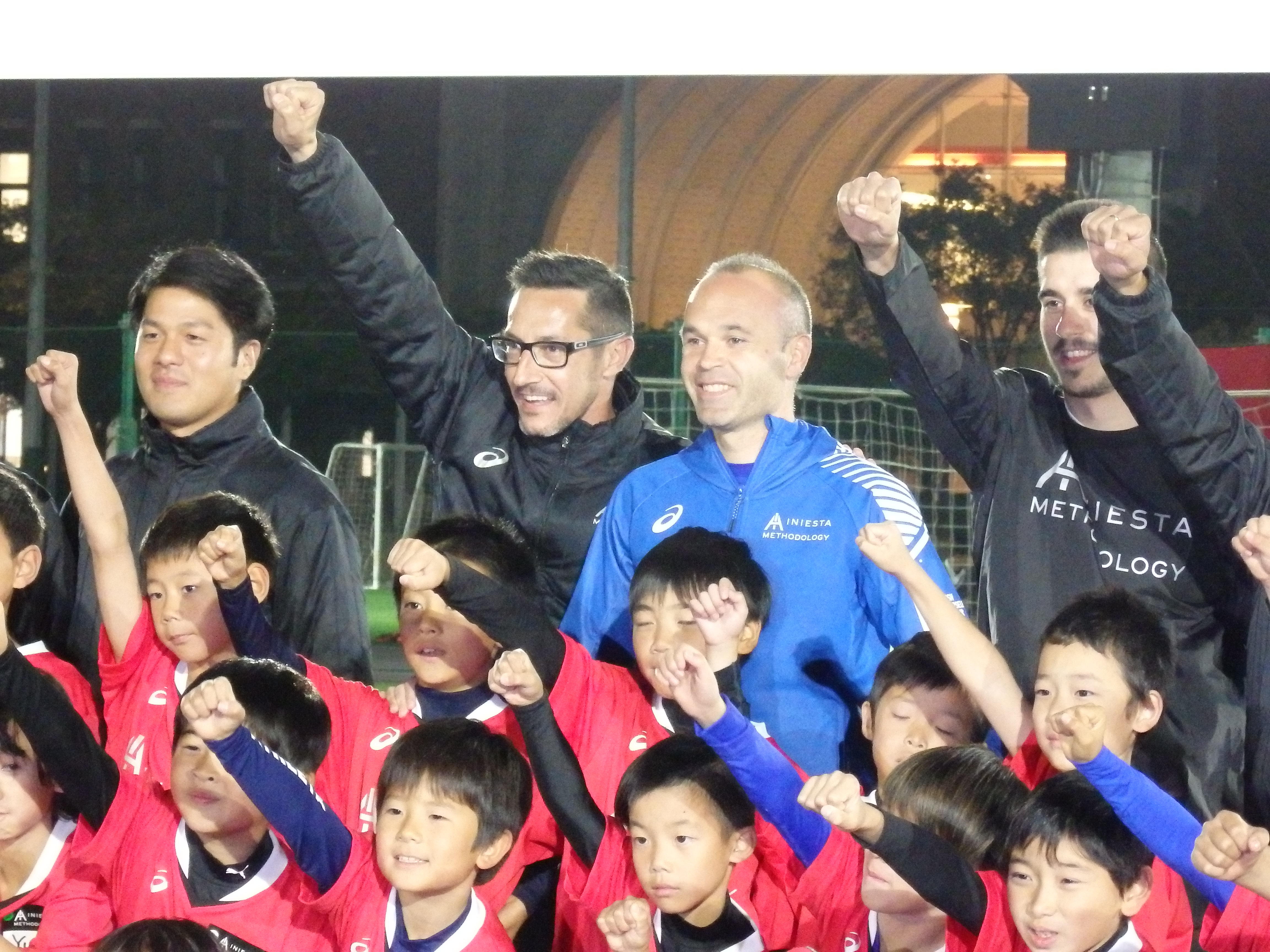 サッカーの理解の仕方を教えたい イニエスタが日本の子どもと共有したいこと サカイク