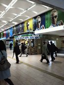 持ってる男。本田圭佑が新宿駅をジャック!