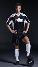 ブラウンが夢を抱き続ける男・本田圭佑とタッグ!