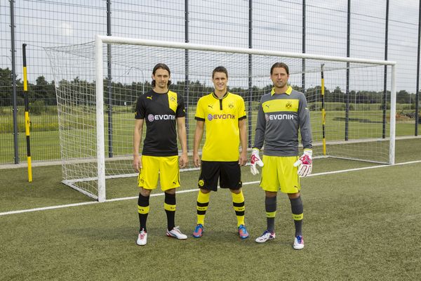 PUMA and BVB launch the new kits for 2012-2013 season.jpg